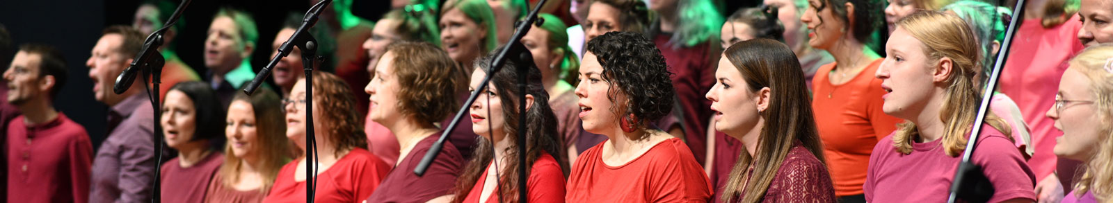 chor&bündig auf der Bühne!